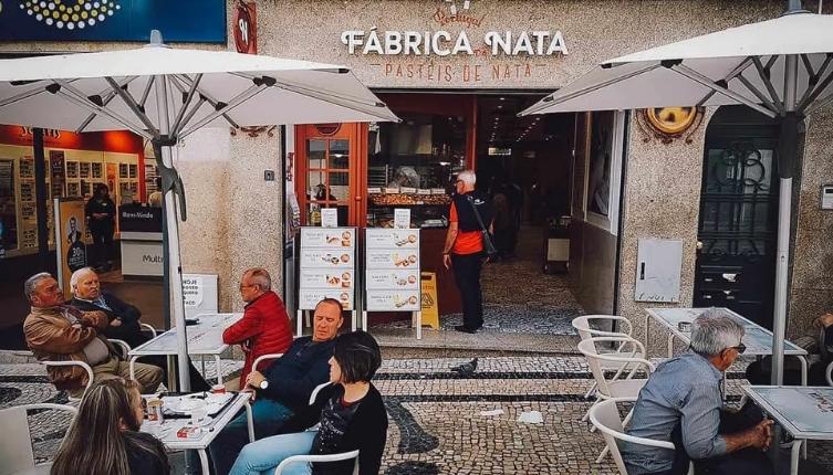 Du lịch Porto - Hiệu bánh Fabrica Nata