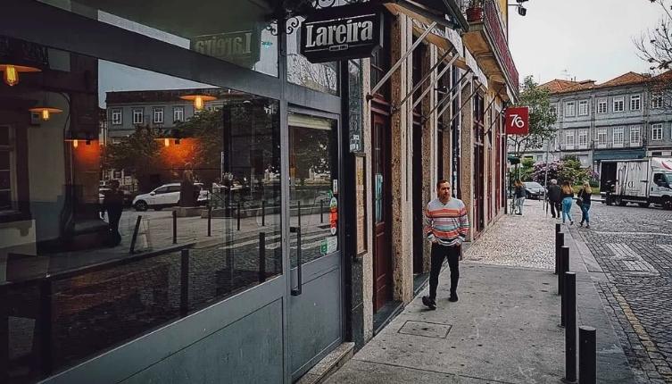 Du lịch Porto - Cửa hàng Lareira