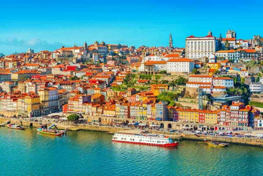 Lý do người phương Tây đổ xô đầu tư mua nhà Bồ Đào Nha