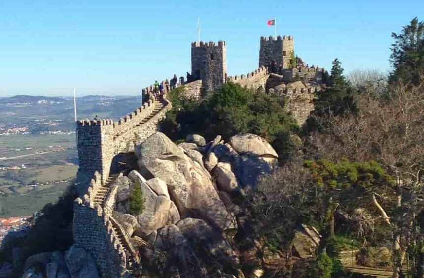 Khám phá dãy núi Sintra – Xứ sở thần tiên đầy bí ẩn tại Bồ Đào Nha