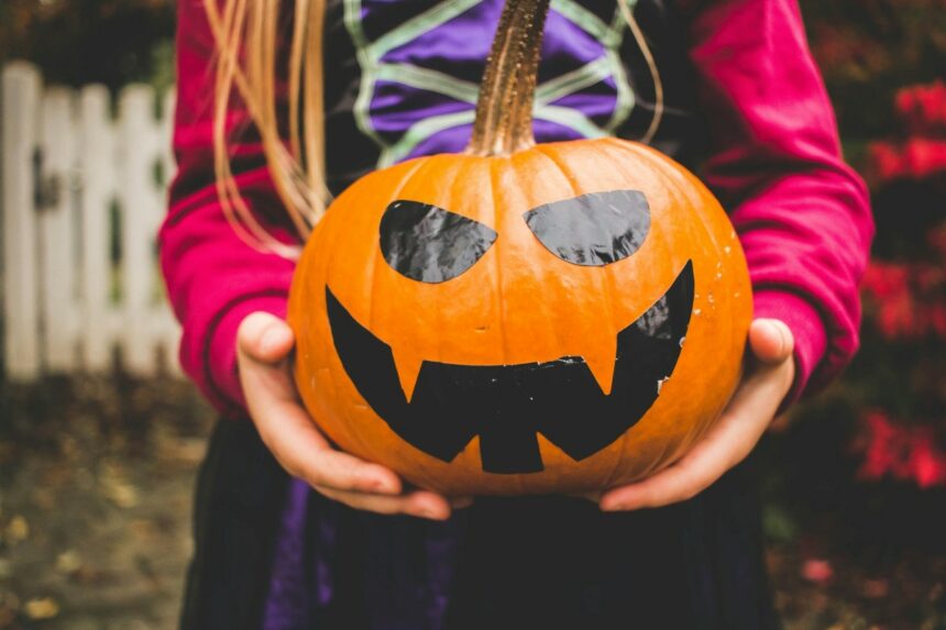 Halloween Bồ Đào Nha: Nơi truyền thống linh thiêng giao thoa với lễ hội hiện đại Halloween Bồ Đào Nha: Nơi truyền thống linh thiêng giao thoa với lễ hội hiện đại